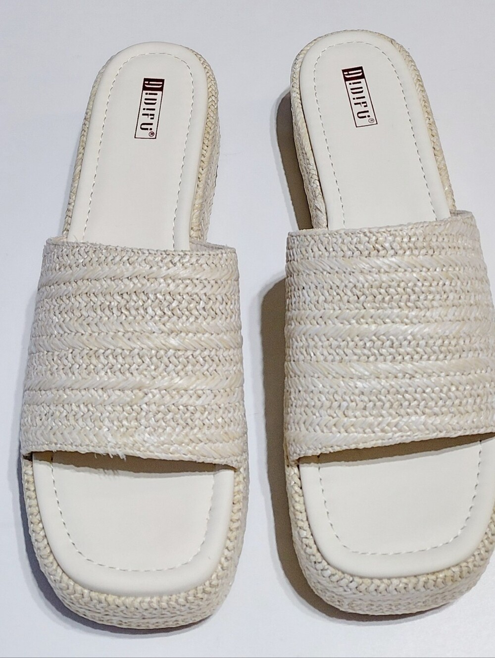 IDIFU Women's Cream Platform Espadrille Slip On Sandals Size 11